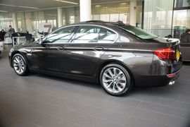 2014款宝马528i xDrive设计套装型