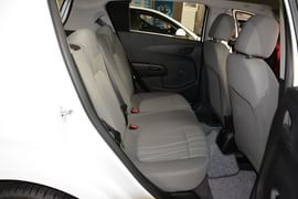   2014款雪佛兰爱唯欧两厢1.4SL MT舒适版