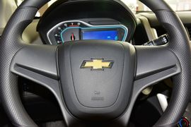   2014款雪佛兰爱唯欧两厢1.4SL MT舒适版