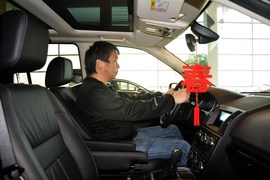   2015款路虎神行者2 Si4 HSE Luxury汽油版
