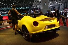   阿尔法罗密欧4C 日内瓦车展实拍