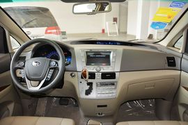   2015款比亚迪M6 2.4L自动豪华型