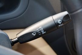   2015款福田伽途V3 1.0L标准型LJ465Q