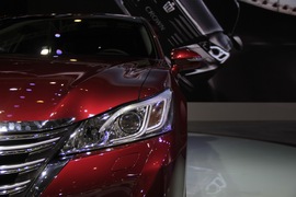   丰田皇冠2.0T 成都车展实拍