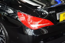   2015款奔驰CLA200