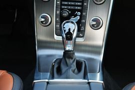   2016款沃尔沃V60 CC 2.5T T6 AWD
