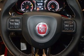   2015款菲亚特致悦1.4T自动夜型者