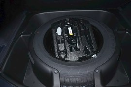   2015款Jeep大切诺基3.0L旗舰尊悦版