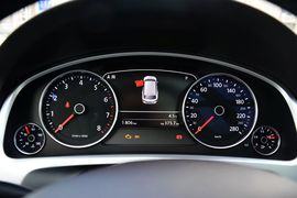   2016款大众途锐3.0TSI R-Line
