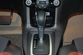   2014款福特嘉年华两厢1.0 GTDi自动劲动型