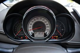   2015款丰田致炫1.5G自动炫动天窗特别版