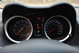   2016款三菱翼神1.8L CVT黑白复刻版