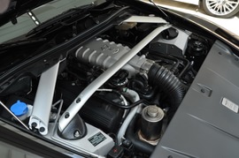  2010款阿斯顿马丁V8 Vantage敞篷版
