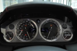   2010款阿斯顿马丁V8 Vantage敞篷版