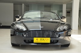   2010款阿斯顿马丁V8 Vantage敞篷版