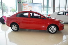   2015款荣威350 1.5L手动豪华天窗版