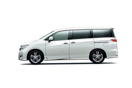   2011款日产ELGRAND