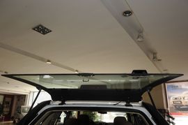   2010款陆风X6 2.0L超值版实拍