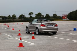   2011款宝马1系敞篷轿跑车上海试驾