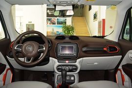   2016款Jeep自由侠 1.4T自动劲能版+