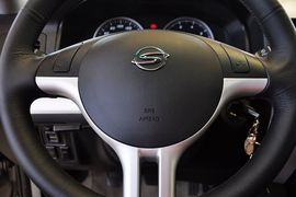   2011款双环SCEO 2.0L手动两驱超豪华型
