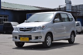   2011款一汽森雅M80 1.5L手动舒适型(5座)