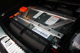   2011款大众途锐Hybrid混合动力版试驾实拍