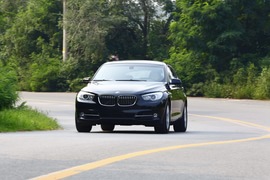   2010款宝马5系GT 535i 领先型试驾实拍