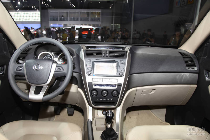 2011广州车展全球鹰gx7内饰独家实拍