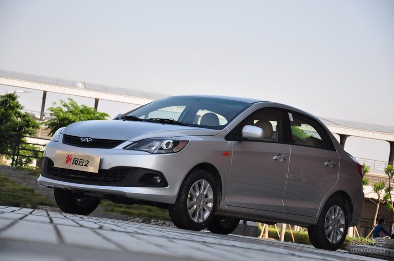 对手新赛欧! 试内外成功进化的奇瑞风云2