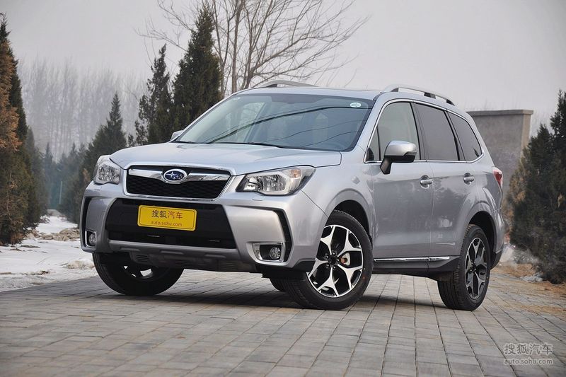 2013款斯巴鲁森林人20xt尊贵导航版