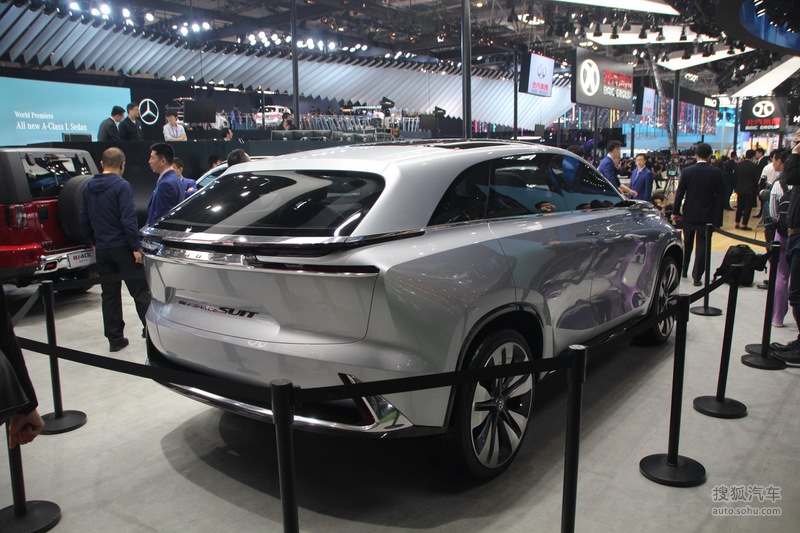 北汽绅宝offspace suit概念车 北京车展实拍     提示:支持键盘翻页 &