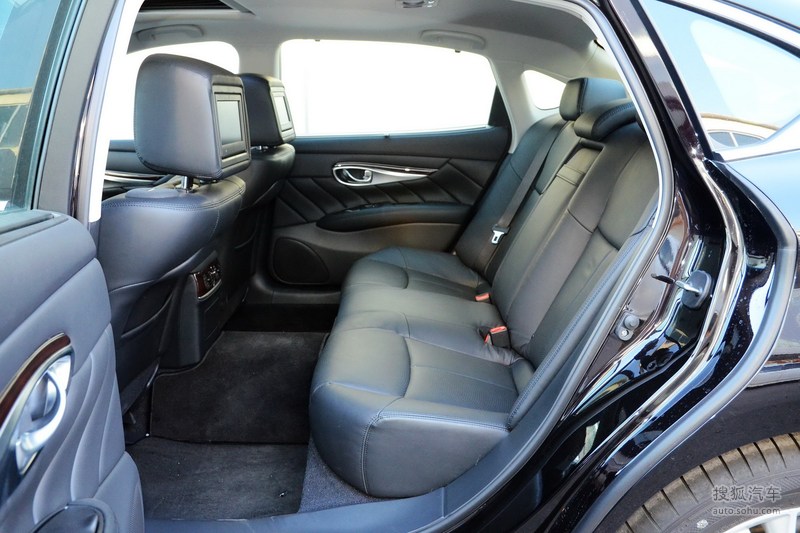 【 英菲尼迪q70图片】_黑色_内饰_搜狐汽车网