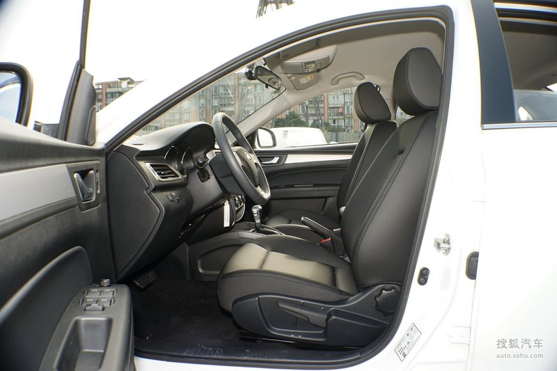 【 奔腾b30图片】_2019款 1.6l 自动舒适型_黑色_内饰_搜狐汽车网