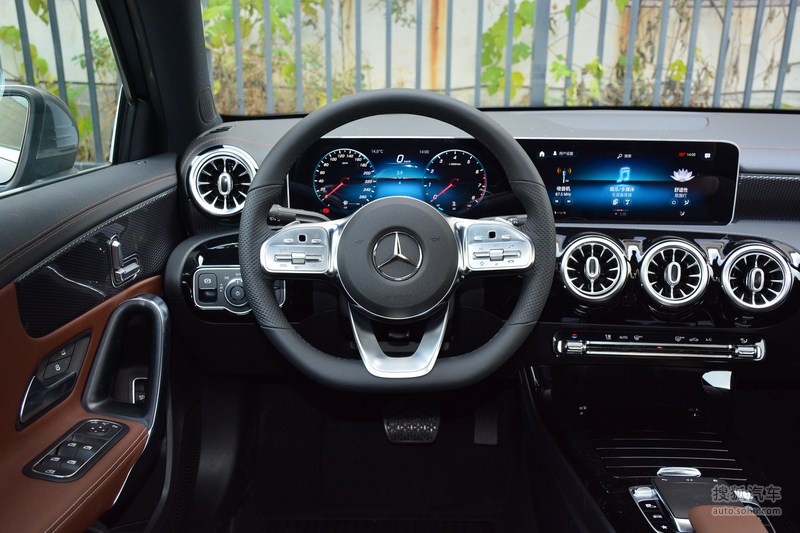 【 奔驰a级三厢图片】_内饰_搜狐汽车网