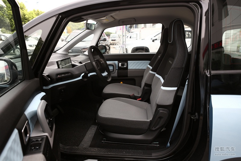 【 新宝骏e300图片】_内饰_搜狐汽车网