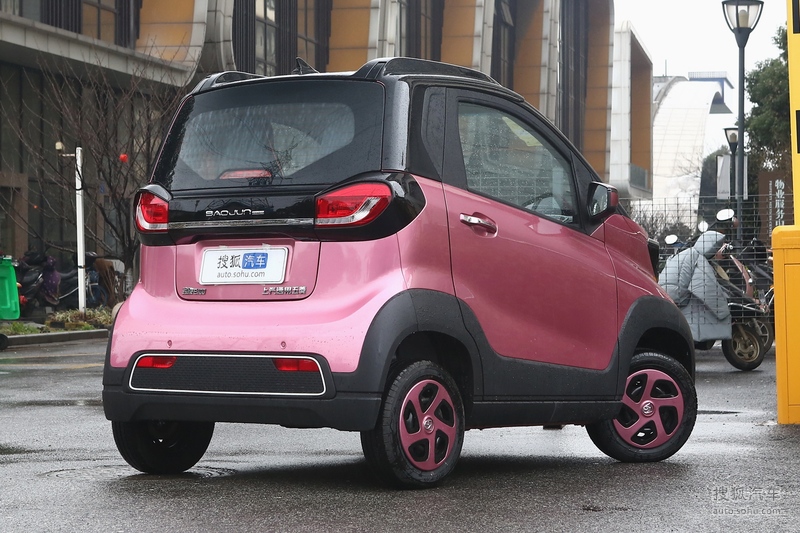 【 宝骏e100图片】_2020款 305km 智行版 _梦幻粉_外观_搜狐汽车网