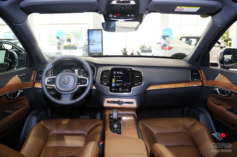 【 沃尔沃xc90图片】_2022款 b5 智行豪华版 5座 _黑色/棕色_内饰