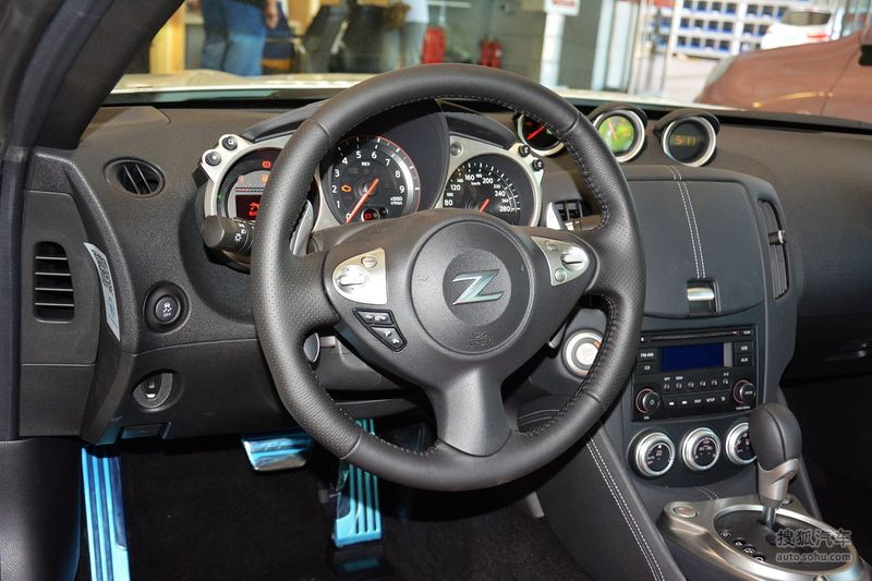 2015款日产370z37lcoupe到店实拍