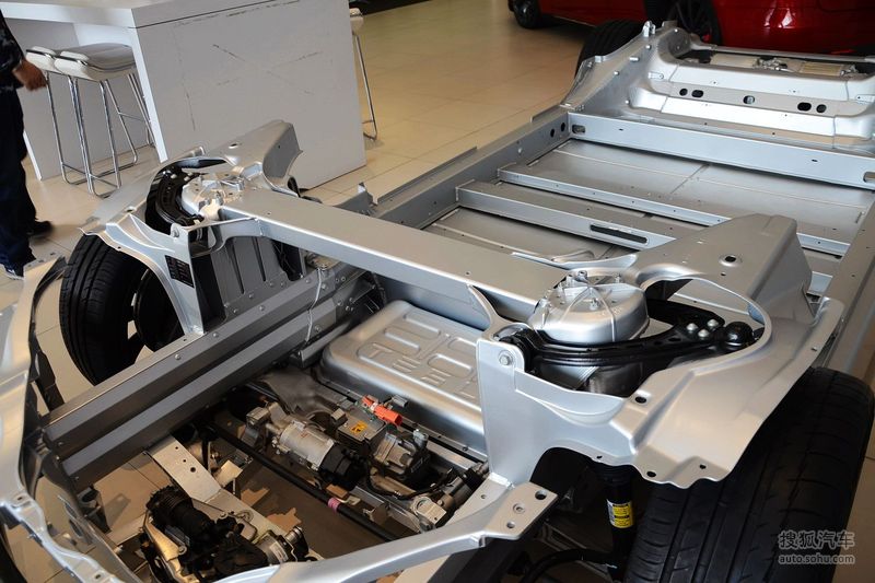 【 特斯拉model s图片】_2015款 model s p90d_底盘发动机_搜狐汽车网