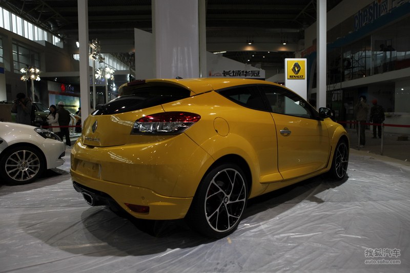 雷诺梅甘娜rs车展实拍