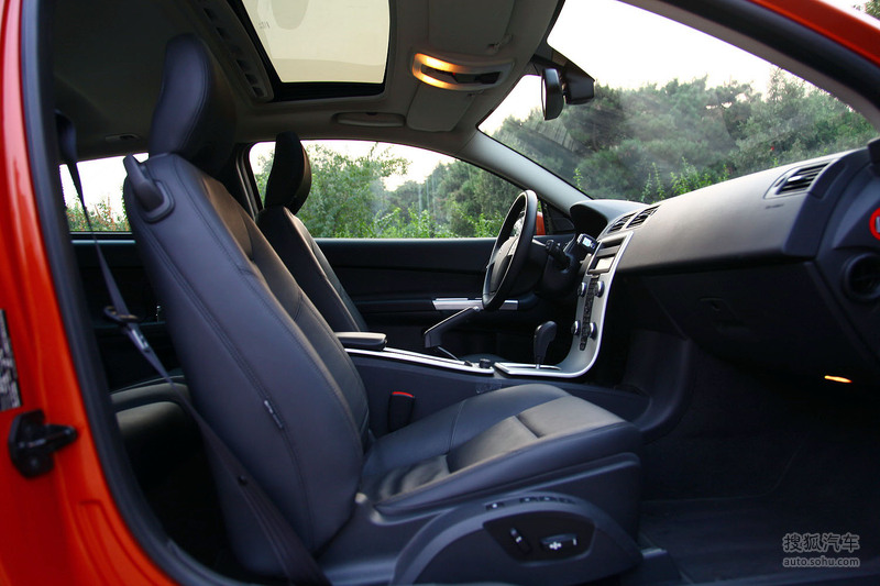 2010款沃尔沃c30试驾