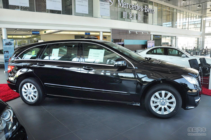 【 奔驰r级图片】_2011款奔驰r350l 4matic到店实拍_搜狐汽车网