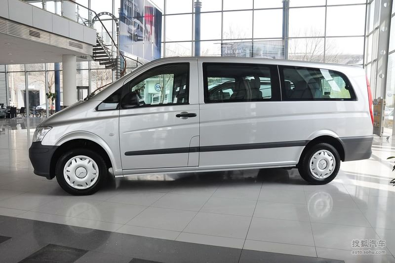 奔驰福建奔驰威霆2013款奔驰威霆3.0l v6八座商务版