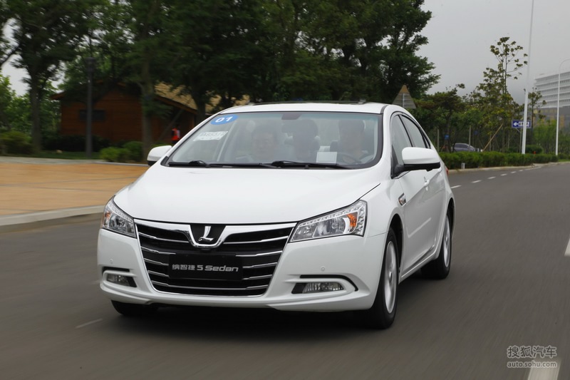 納智捷東風裕隆5 sedan2013款東風裕隆納智捷 5 sedan 1.8t試駕實拍