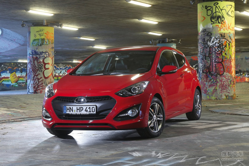 现代北京现代i302013款现代i30三门版