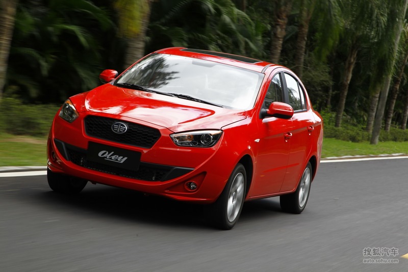 欧朗一汽轿车欧朗三厢2012款一汽欧朗1.5l自动试驾实拍