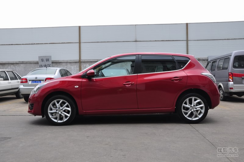 2011款东风日产新一代骐达gts 1.6t m-cvt致酷版