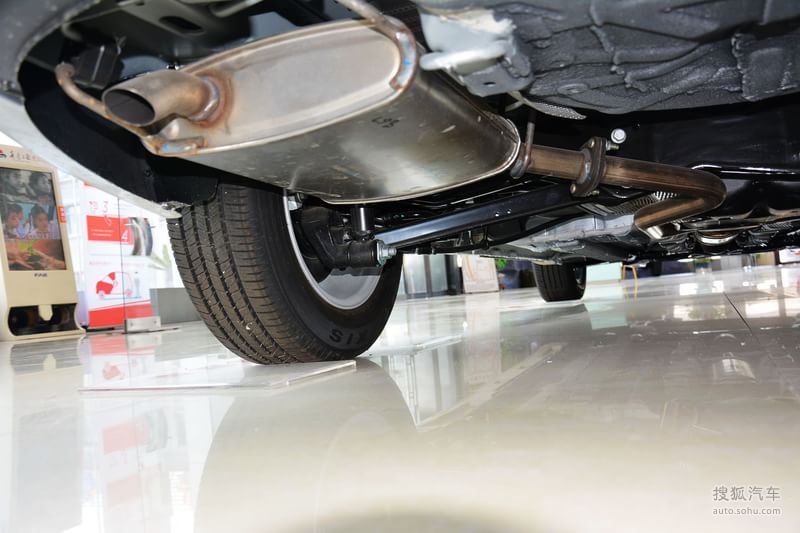 5l 手动舒适版底盘/动力图片m3088077】_北汽绅宝图片_搜狐汽车网