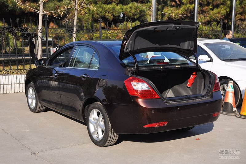 吉利帝豪吉利汽车ec72012款帝豪ec718手动豪华型